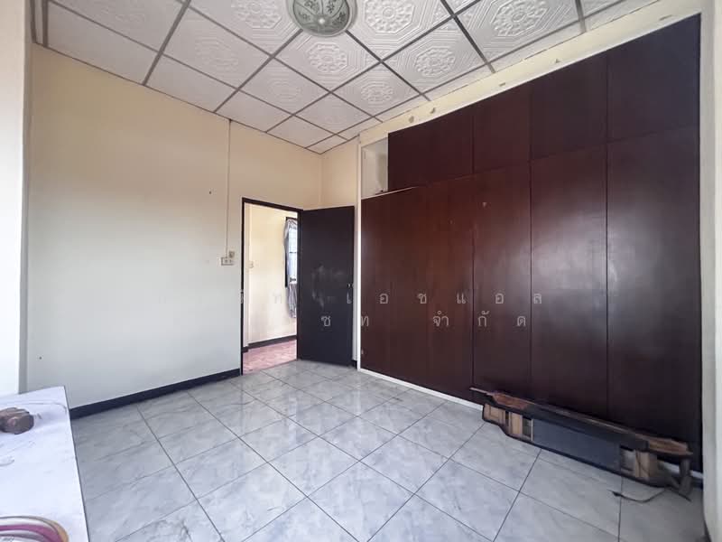 Land with buildings Pathum Thani, Pathum Thani, Prachathipat, Thanyaburi, Pathum Thani, 5 Bedrooms, 140 sqm, Single Detached House For Sale, by บริษัท เอชแอล แอสเซท จำกัด, 500347061 - DDproperty.com