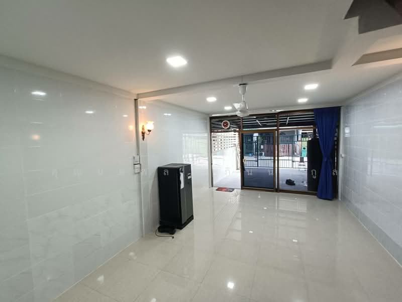 หมู่บ้านร่วมเกื้อ ทวีวัฒนา25, Bangkok, Sala Thammasop, Thawi Watthana, Bangkok, 2 Bedrooms, 110 sqm, Townhouse For Sale, by คุณนพพล อภินนท์กูล, 500347122 - DDproperty.com