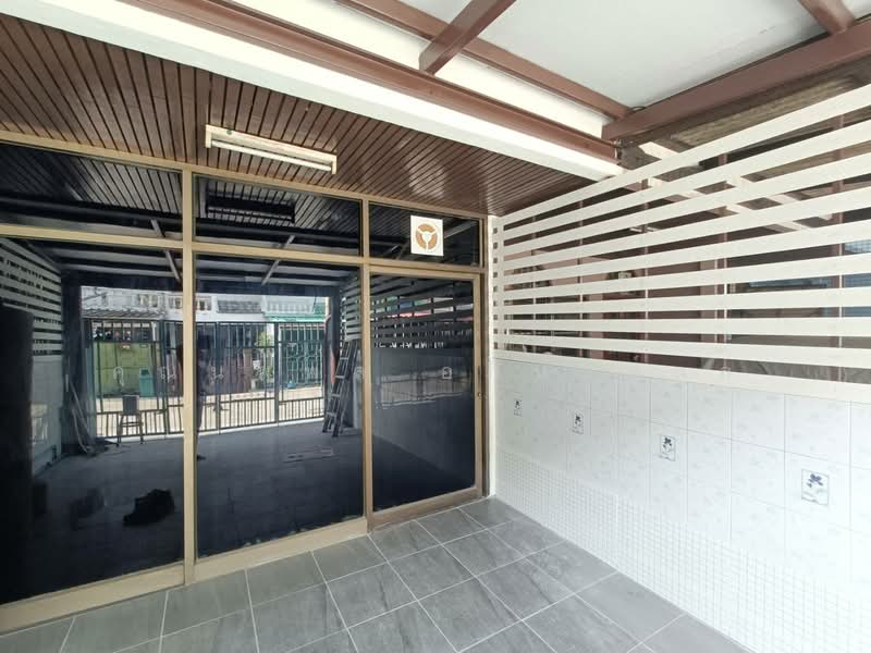 หมู่บ้านร่วมเกื้อ ทวีวัฒนา25, กรุงเทพ, ศาลาธรรมสพน์, ทวีวัฒนา, กรุงเทพ, 110 ตร.ม., ทาวน์เฮ้าส์ ขาย, โดย คุณนพพล อภินนท์กูล, 500347122 - DDproperty.com