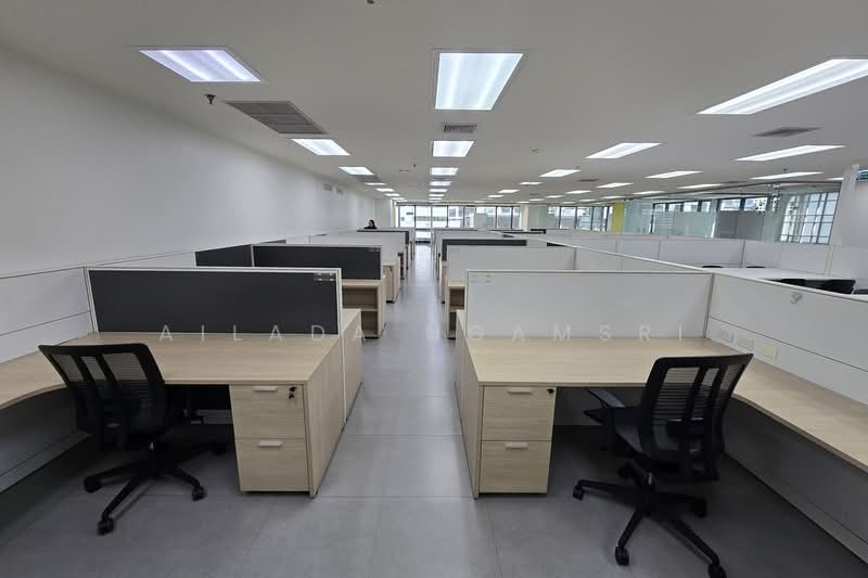 Lake Ratchada Office Complex, Bangkok, Khlong Toei, Khlong Toei, Bangkok, , 672 sqm, Office Space For Rent, by Ailada Ngamsri, 500347123 - DDproperty.com