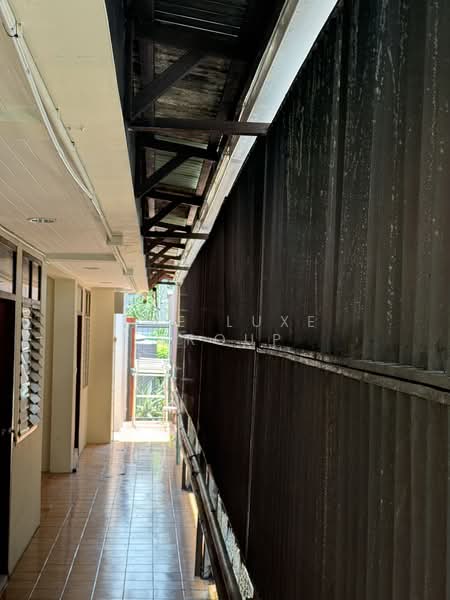 3 Storey Single House in Ekkamai, Bangkok, Phra Kanong Nua, Watthana, Bangkok, 4 Bedrooms, 620 sqm, Single Detached House For Rent, by The Luxe Group, 500347140 - DDproperty.com