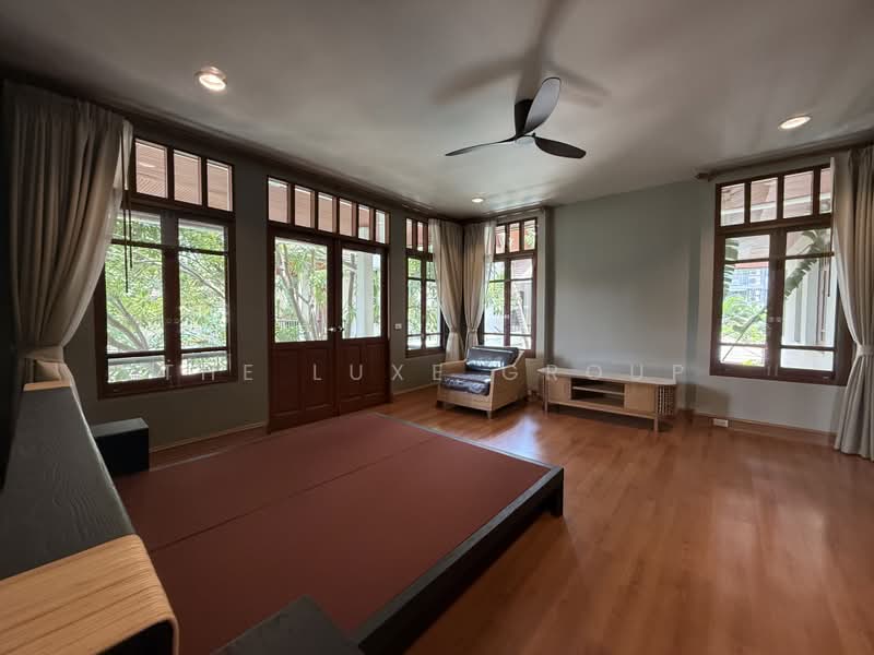 3 Storey Single House in Ekkamai, Bangkok, Phra Kanong Nua, Watthana, Bangkok, 4 Bedrooms, 620 sqm, Single Detached House For Rent, by The Luxe Group, 500347140 - DDproperty.com