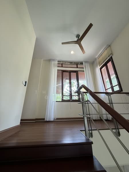 3 Storey Single House in Ekkamai, Bangkok, Phra Kanong Nua, Watthana, Bangkok, 4 Bedrooms, 620 sqm, Single Detached House For Rent, by The Luxe Group, 500347140 - DDproperty.com