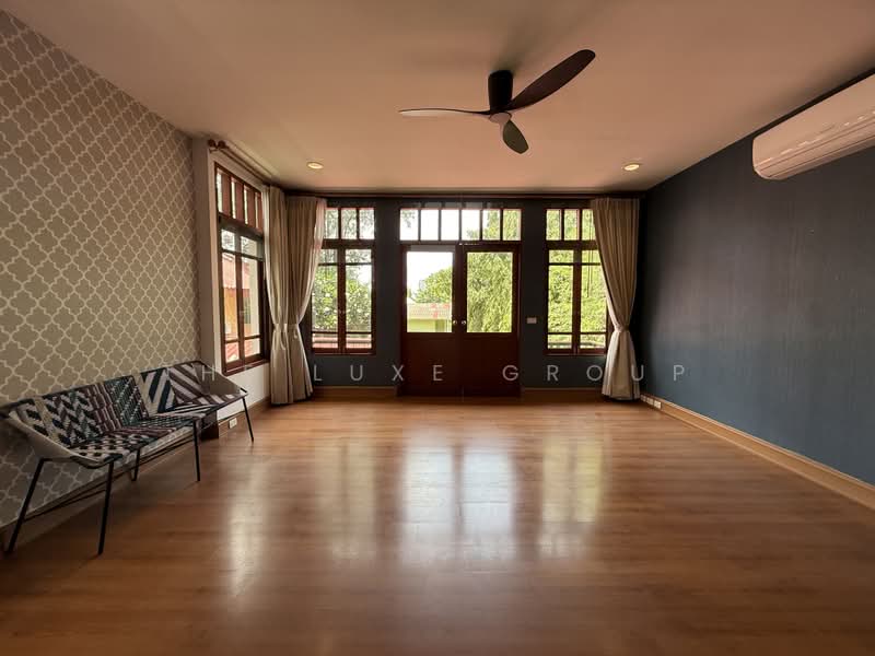 3 Storey Single House in Ekkamai, กรุงเทพ, พระโขนงเหนือ, วัฒนา, กรุงเทพ, 620 ตร.ม., บ้านเดี่ยว ให้เช่า, โดย The Luxe Group, 500347140 - DDproperty.com