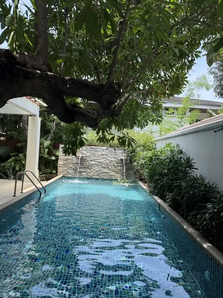 3 Storey Single House in Ekkamai, Bangkok, Phra Kanong Nua, Watthana, Bangkok, 4 Bedrooms, 620 sqm, Single Detached House For Rent, by The Luxe Group, 500347140 - DDproperty.com