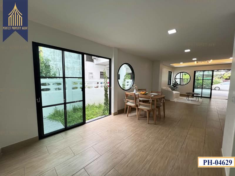 เสริมศิริวิลเลจ รามอินทรา 40 แยก 8-7, Bangkok, Nuan Chan, Bueng Kum, Bangkok, 4 Bedrooms, 160 sqm, Single Detached House For Sale, by ปภัชญา ธนัตถ์ภรณ์, 500347193 - DDproperty.com