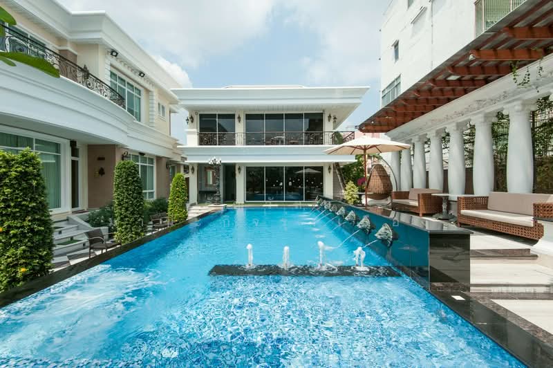 คฤหาสน์หรู ดินแดง, กรุงเทพ, ดินแดง, กรุงเทพ, 1,200 ตร.ม., บ้านเดี่ยว ขาย, โดย ธัญวัลย์ มานะกิจรุ่งเรือง, 500347196 - DDproperty.com