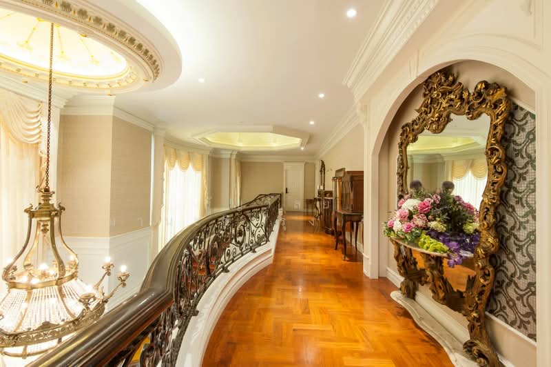 คฤหาสน์หรู ใจกลางดินแดง, Bangkok, Din Daeng, Bangkok, 5 Bedrooms, 1,200 sqm, Single Detached House For Sale, by ธัญวัลย์ มานะกิจรุ่งเรือง, 500347196 - DDproperty.com