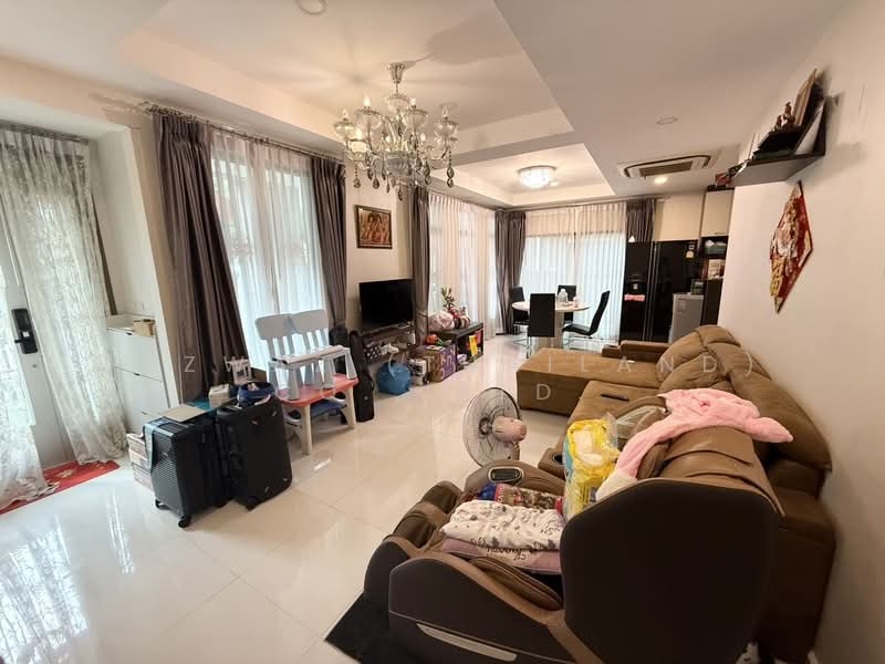 Luxury 4BR The Plant Elite Pattanakarn House | 3-Storey Family Home, Bangkok, Suan Luang, Bangkok, 4 Bedrooms, 249 sqm, Single Detached House For Sale, by Fazwaz (Thailand) Co., Ltd., 500347204 - DDproperty.com