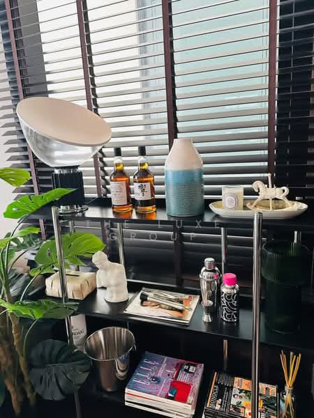 The Esse Sukhumvit 36, Bangkok, Soi Sukhumvit 36, Sukhumvit Road, Phra Kanong, Khlong Toei, Bangkok, 2 Bedrooms, 80 sqm, Condo For Rent, by The Luxe Group, 500347271 - DDproperty.com