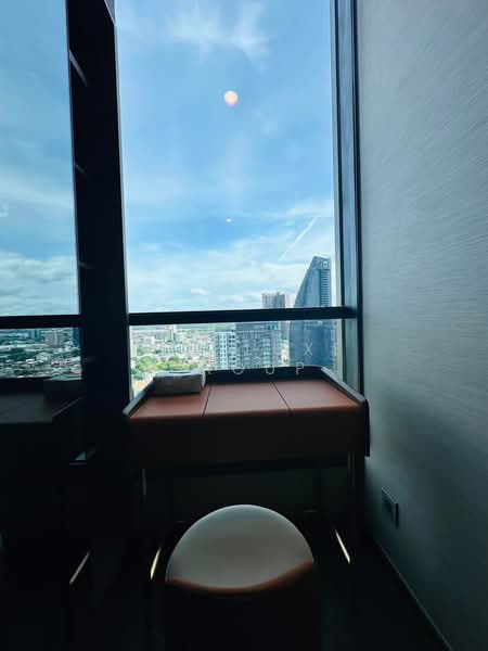 The Esse Sukhumvit 36, Bangkok, Soi Sukhumvit 36, Sukhumvit Road, Phra Kanong, Khlong Toei, Bangkok, 2 Bedrooms, 80 sqm, Condo For Rent, by The Luxe Group, 500347271 - DDproperty.com