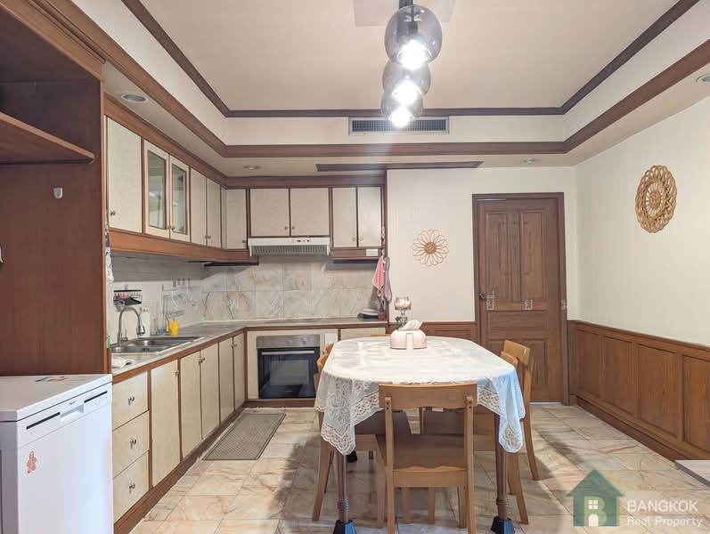 Saranjai Mansion, Bangkok, Soi Sukhumvit 6, Khlong Toei, Bangkok, 3 Bedrooms, 157 sqm, Condo For Rent, by Chakkrapong Ponyeam, 500347277 - DDproperty.com
