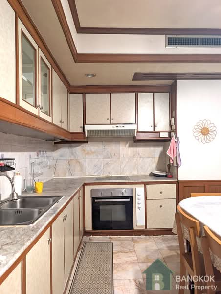 Saranjai Mansion, Bangkok, Soi Sukhumvit 6, Khlong Toei, Bangkok, 3 Bedrooms, 157 sqm, Condo For Rent, by Chakkrapong Ponyeam, 500347277 - DDproperty.com