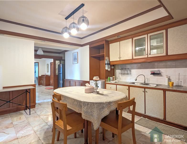 Saranjai Mansion, Bangkok, Soi Sukhumvit 6, Khlong Toei, Bangkok, 3 Bedrooms, 157 sqm, Condo For Rent, by Chakkrapong Ponyeam, 500347277 - DDproperty.com