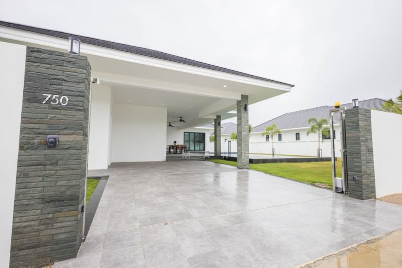 Highland Villas 4, ประจวบคีรีขันธ์, หินเหล็กไฟ, หัวหิน, ประจวบคีรีขันธ์, 202 ตร.ม., วิลล่า ขาย, โดย Jon Martin, 500347343 - DDproperty.com