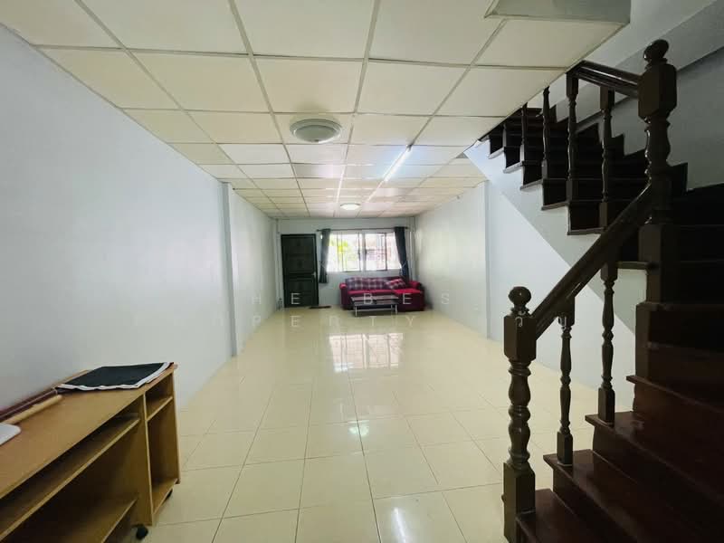 Moobaan Petchthaweesuk Petchkasem 106, Bangkok, Petchkasem Road, Nong Kang Plu, Nong Khaem, Bangkok, 2 Bedrooms, 106 sqm, Townhouse For Sale, by The Best Property ขวัญ, 500347363 - DDproperty.com