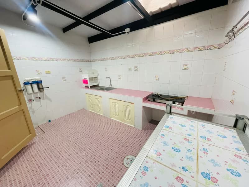 Moobaan Petchthaweesuk Petchkasem 106, Bangkok, Petchkasem Road, Nong Kang Plu, Nong Khaem, Bangkok, 2 Bedrooms, 106 sqm, Townhouse For Sale, by The Best Property ขวัญ, 500347363 - DDproperty.com