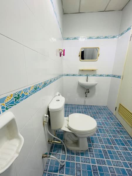 Moobaan Petchthaweesuk Petchkasem 106, Bangkok, Petchkasem Road, Nong Kang Plu, Nong Khaem, Bangkok, 2 Bedrooms, 106 sqm, Townhouse For Sale, by The Best Property ขวัญ, 500347363 - DDproperty.com