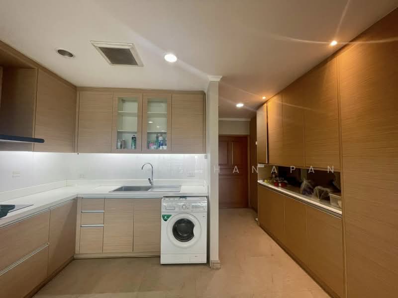 Sathorn Gardens : สาธร การ์เด้นส์, กรุงเทพ, 39 ถนนสาธรใต้, ทุ่งมหาเมฆ, สาทร, กรุงเทพ, 94 ตร.ม., คอนโด ให้เช่า, โดย Supatra Khanapan, 500347366 - DDproperty.com