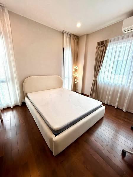 The City Ekkamai-Ladprao, Bangkok, Pradit Manutham Road, Phlapphla, Wang Thonglang, Bangkok, 4 Bedrooms, 309 sqm, Single Detached House For Rent, by ณภัทร พรสิริเมธากุล, 500347399 - DDproperty.com