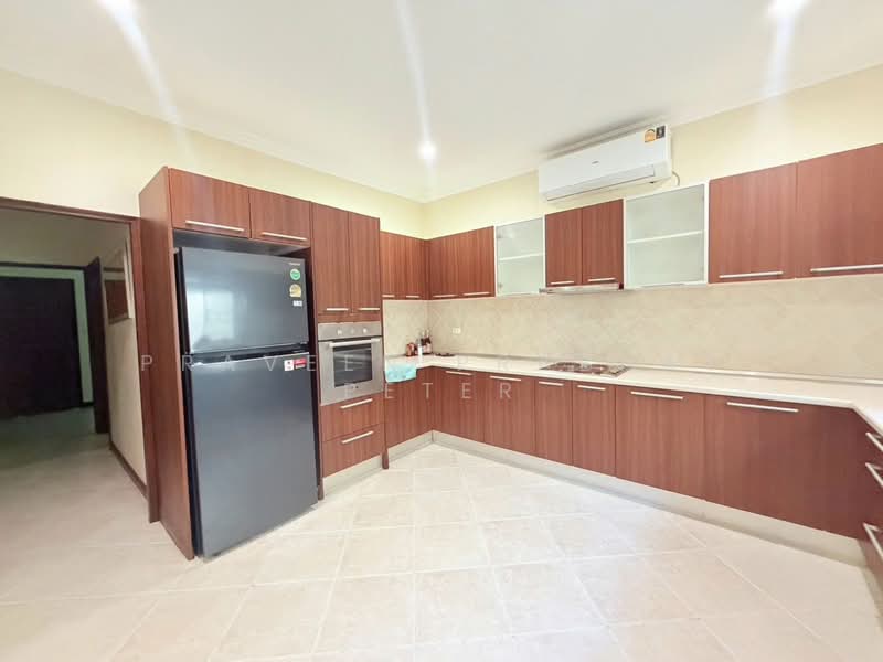 Majestic Residence Pratumnak : มาเจสติค เรสซิเดนซ์ พระตำหนัก, ชลบุรี, หนองปรือ, บางละมุง, ชลบุรี, 280 ตร.ม., วิลล่า ให้เช่า, โดย Praveen Prabhat Peter, 500347409 - DDproperty.com