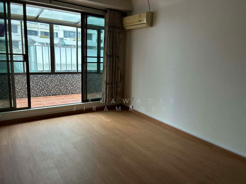 Diamond Tower, Bangkok, Silom, Bang Rak, Bangkok, 2 Bedrooms, 77 sqm, Condo For Rent, by Phakawadee Jiramanee, 500347410 - DDproperty.com