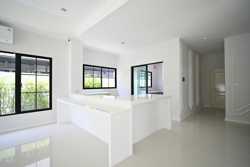 ขายบ้านเดี่ยวหลังมุม ลัดดารมย์ พุทธมณฑลสาย 3 Built-in ใหม่ทั้งหลัง ไม่เคยเข้าอยู่ ใกล้มหิดล ศาลายา, Bangkok, Thawi Watthana, Bangkok, 4 Bedrooms, 354 sqm, Single Detached House For Sale, by คุณจันทิมา, 500347469 - DDproperty.com