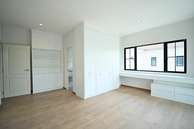 ขายบ้านเดี่ยวหลังมุม ลัดดารมย์ พุทธมณฑลสาย 3 Built-in ใหม่ทั้งหลัง ไม่เคยเข้าอยู่ ใกล้มหิดล ศาลายา, Bangkok, Thawi Watthana, Bangkok, 4 Bedrooms, 354 sqm, Single Detached House For Sale, by คุณจันทิมา, 500347469 - DDproperty.com