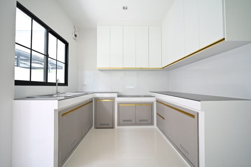 ขายบ้านเดี่ยวหลังมุม ลัดดารมย์ พุทธมณฑลสาย 3 Built-in ใหม่ทั้งหลัง ไม่เคยเข้าอยู่ ใกล้มหิดล ศาลายา, Bangkok, Thawi Watthana, Bangkok, 4 Bedrooms, 354 sqm, Single Detached House For Sale, by คุณจันทิมา, 500347469 - DDproperty.com