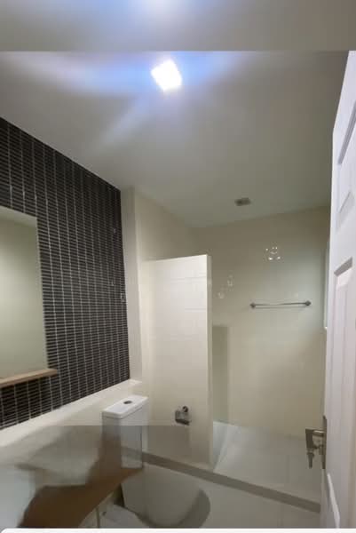 Casa Legend Ratchaphruek-Pinklao, Bangkok, 98 Ratchaphruek Rd, Taling Chan, Bangkok, 4 Bedrooms, 250 sqm, Semi-Detached House (Twin House) For Sale, by Naowarat Phurahong, 500347587 - DDproperty.com