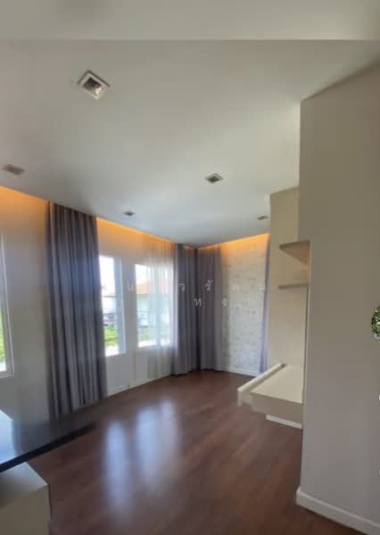 Casa Legend Ratchaphruek-Pinklao, Bangkok, 98 Ratchaphruek Rd, Taling Chan, Bangkok, 4 Bedrooms, 250 sqm, Semi-Detached House (Twin House) For Sale, by Naowarat Phurahong, 500347587 - DDproperty.com