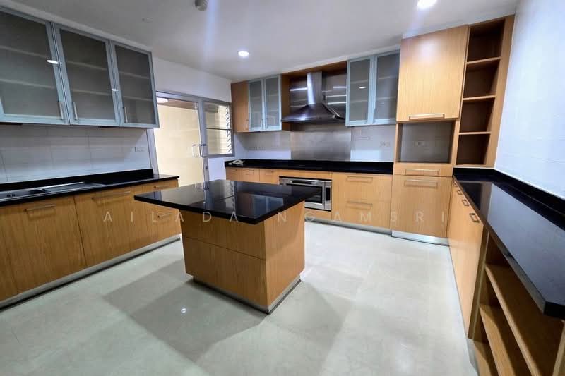Bangkok View Tower, Bangkok, Soi Sukhumvit 31, Khlongtoei Nua, Watthana, Bangkok, 3 Bedrooms, 250 sqm, Condo For Rent, by Ailada Ngamsri, 500347624 - DDproperty.com