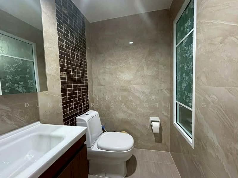 Passorn Prestiege Luxe Pattanakarn, Bangkok, Phatthanakan Road, Suan Luang, Bangkok, 3 Bedrooms, 204 sqm, Single Detached House For Rent, by Trinnaya Dungsirisangthong, 500347646 - DDproperty.com