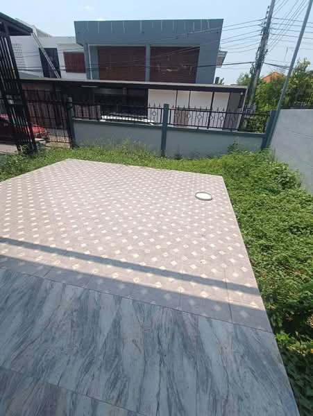 4-BR House, Bangkok, Khlong Kum, Bueng Kum, Bangkok, 4 Bedrooms, 325 sqm, Single Detached House For Sale, by Trinnaya Dungsirisangthong, 500347654 - DDproperty.com