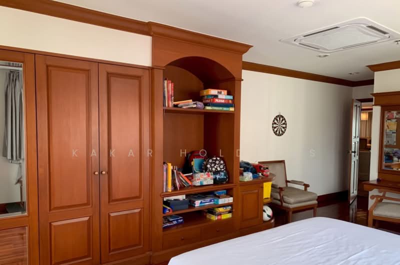 G.P. Grande Tower, Bangkok, 55 Sukhumvit 23, Khlongtoei Nua, Watthana, Bangkok, 3 Bedrooms, 260 sqm, Condo For Rent, by Phakaporn Brikshavana, 500347685 - DDproperty.com