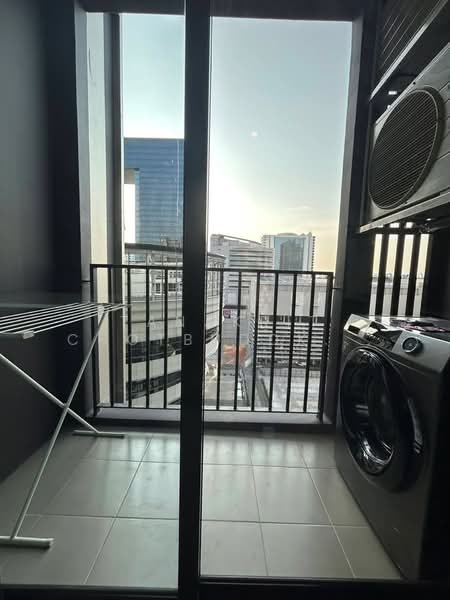 Nue District R9, Bangkok, 59 Rama 9 Road, Huai Khwang, Bangkok, 1 Bedroom, 31 sqm, Condo For Rent, by Tanakrit Chotbuddkayan, 500347739 - DDproperty.com