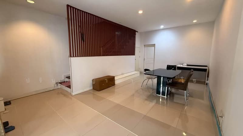 Baan Klang Muang Sathorn-Taksin 2 : บ้านกลางเมือง สาทร-ตากสิน 2, กรุงเทพ, ถนนกัลปพฤกษ์, บางค้อ, จอมทอง, กรุงเทพ, 180 ตร.ม., ทาวน์เฮ้าส์ ให้เช่า, โดย ปรินทร์ญาดา ชิณโชติ, 500347747 - DDproperty.com