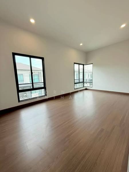 undefined, Bangkok, Praborommaharatchawang, Phra Nakhon, Bangkok, 4 Bedrooms, 185 sqm, Single Detached House For Sale, by Pornpan Chantharakasemchai, 500347811 - DDproperty.com