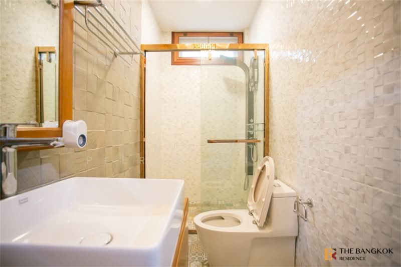 House Area Huai Khwang, กรุงเทพ, รัชดาภิเษก, สามเสนนอก, ห้วยขวาง, กรุงเทพ, 350 ตร.ม., บ้านเดี่ยว ให้เช่า, โดย Nicha Peerakittikul, 500347843 - DDproperty.com