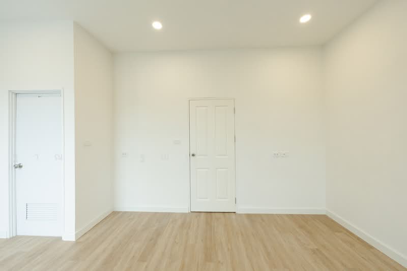 Golden Town 3 Bangna-Suanluang, Bangkok, Kanchanaphisek Road, Prawet, Bangkok, 4 Bedrooms, 76 sqm, Townhouse For Sale, by Tharnavee Tharnasetthadakul, 500347848 - DDproperty.com