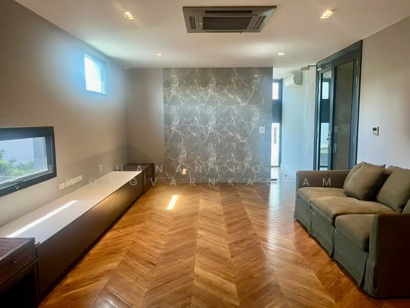 Thonglor Home Office, Bangkok, Khlong Tan Nua, Watthana, Bangkok, , 900 sqm, Shophouse For Rent, by Thananthorn Wongvarnkaseam, 500347869 - DDproperty.com