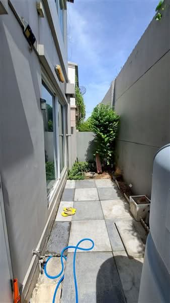 Indy Rangsit - Klong 2, Pathum Thani, Soi Rangsit - Nakhon Nayok 31, Rangsit - Nakhon Nayok Road, Khlong Song, Khlong Luang, Pathum Thani, 3 Bedrooms, 100 sqm, Townhouse For Sale, by คุณ ชยุฒ เมตตาไพจิตร (ปั๊ก), 500347914 - DDproperty.com
