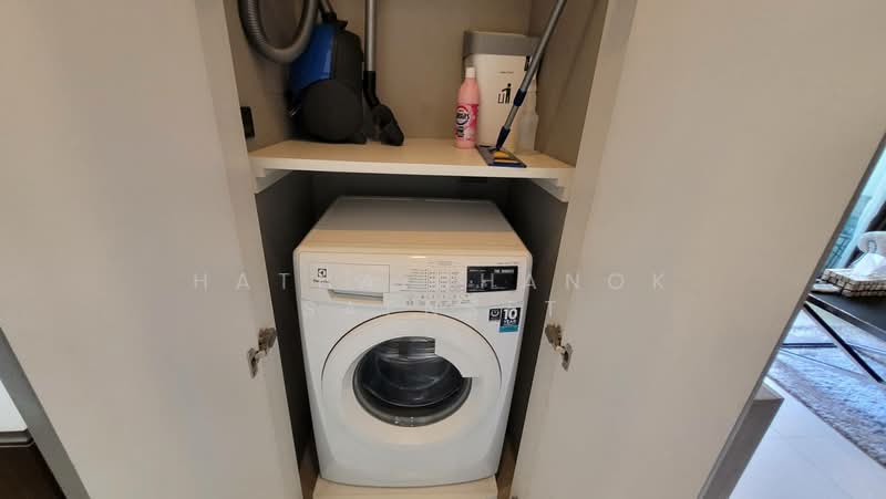 M Silom, Bangkok, 26 Narathiwas Ratchanakarin Road, Suriyawong, Bang Rak, Bangkok, 1 Bedroom, 52 sqm, Condo For Rent, by Hathaichanok Saenset, 500348015 - DDproperty.com