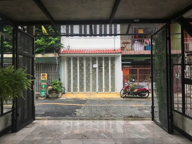 2-BR Townhouse, Bangkok, Din Daeng, Bangkok, 2 Bedrooms, 93 sqm, Townhouse For Sale, by Adisorn Eamso, 500348043 - DDproperty.com