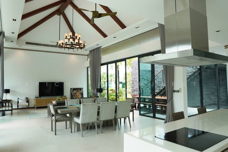 The Lake House, Phuket, 4 Soi Mittraphap, Choeng Thale, Thalang, Phuket, 4 Bedrooms, 415 sqm, Single Detached House For Rent, by Apichaya Jamjarat (Amanda), 500348049 - DDproperty.com