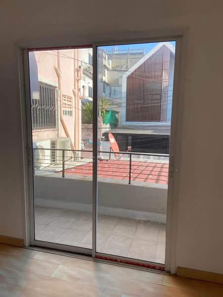 3-BR House, Bangkok, Hua Mak, Bang Kapi, Bangkok, 3 Bedrooms, 264 sqm, Single Detached House For Rent, by Ratchanon Songthammakul, 500348051 - DDproperty.com