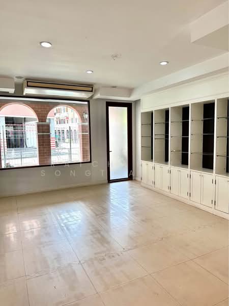 3-BR Townhouse, Bangkok, Tha Rang, Bang Khen, Bangkok, 3 Bedrooms, 204 sqm, Townhouse For Rent, by Ratchanon Songthammakul, 500348064 - DDproperty.com