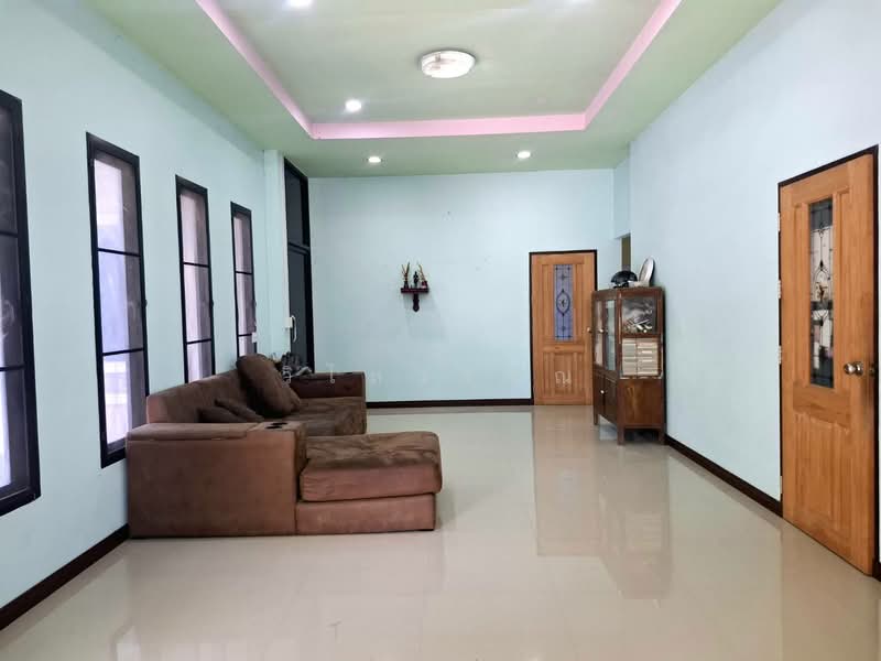 เมืองสุพรรณบุรี, Suphan Buri, Rua Yai, Muang Suphanburi, Suphan Buri, 4 Bedrooms, 145 sqm, Single Detached House For Sale, by วิไลวรรณ, 500348065 - DDproperty.com