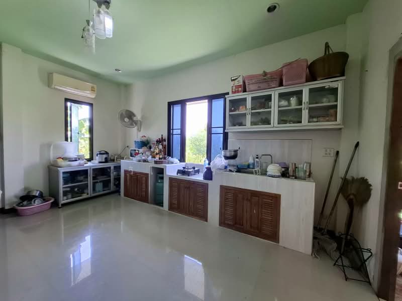 เมืองสุพรรณบุรี, Suphan Buri, Rua Yai, Muang Suphanburi, Suphan Buri, 4 Bedrooms, 145 sqm, Single Detached House For Sale, by วิไลวรรณ, 500348065 - DDproperty.com