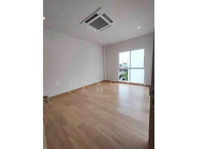 ขาย - Baan 365 Sukhumvit 77 : บ้าน 365 สุขุมวิท 77, กรุงเทพ